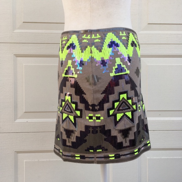 NWT Express Sequin Stretch Mini Skirt - Picture 4 of 7